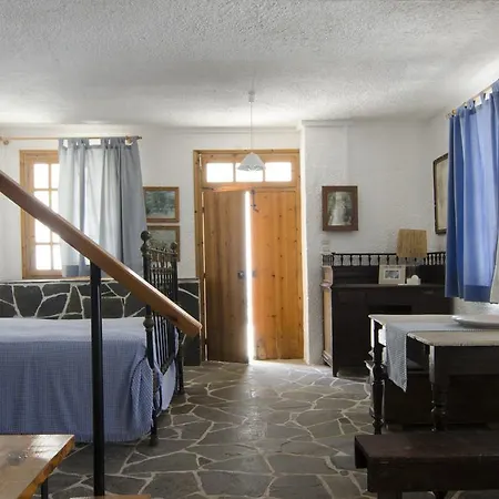 Moorea Country Petalídhion