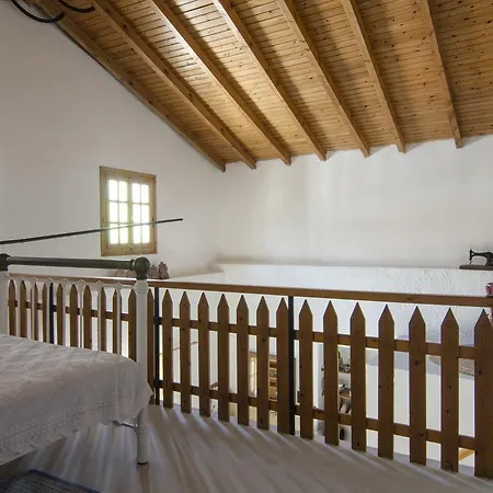 Moorea Country Petalídhion